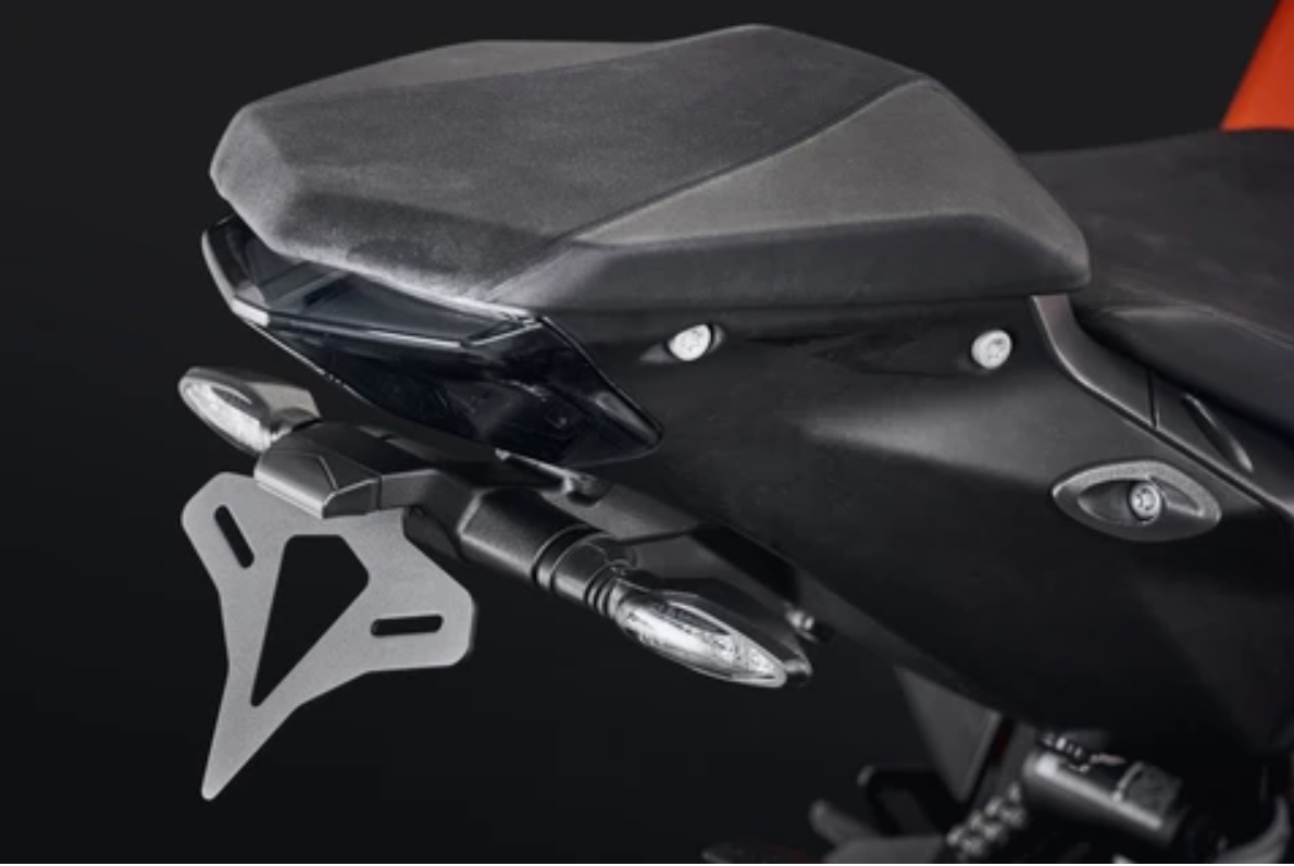 r9t tail tidy